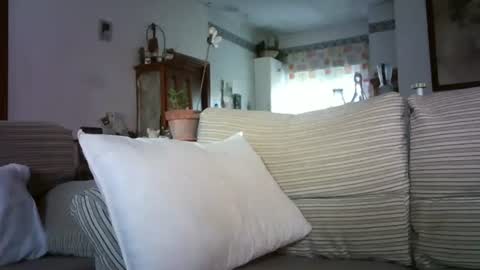 Snapshot of lolahueso chatting on November 3, 9:10 am LOLA HUESO y ERIC online show from November 3, 9:10 am