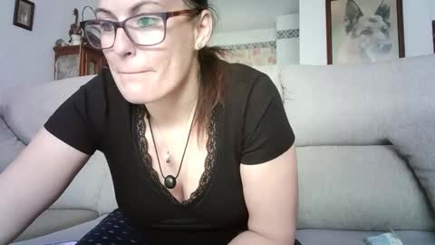 LOLA HUESO y ERIC online show from April 10, 8:52 am