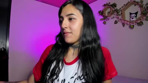 Lola online show from February 3, 10:48 pm