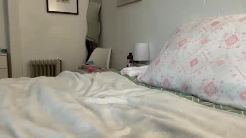 Snapshot of lolalustful chatting on February 5, 9:30 pm Lola Lustful online show from February 5, 9:30 pm