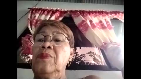 tey online show from October 12, 11:04 pm