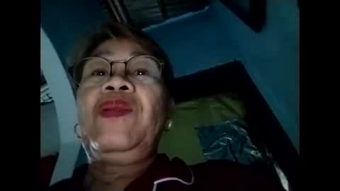 tey online show from November 10, 10:31 pm