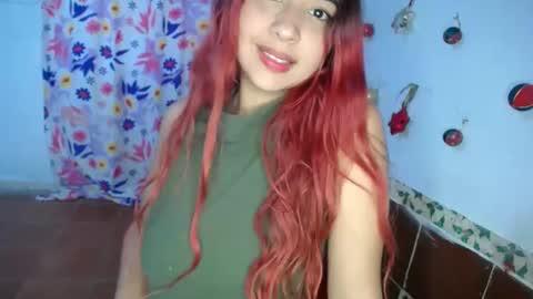 lolamourin online show from November 17, 8:14 pm