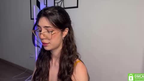 Snapshot of lolateasex chatting on November 21, 4:22 am lolateasex online show from November 21, 4:22 am