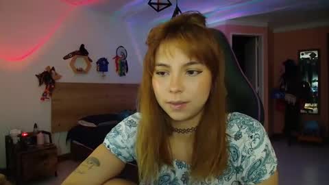 Snapshot of lolaverse chatting on September 10, 3:01 pm Lola doll online show from September 10, 3:01 pm