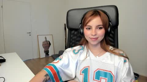 Lola doll online show from April 6, 6:25 am