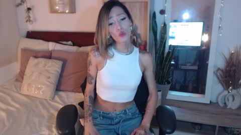 Dear tippers follow me on my new cb account lennarogers online show from January 5, 12:52 am