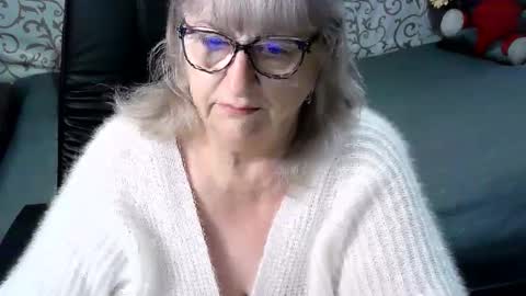 LolkaAlyss online show from February 2, 7:30 am