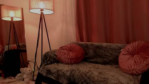 Lolly  online show from October 17, 4:37 am