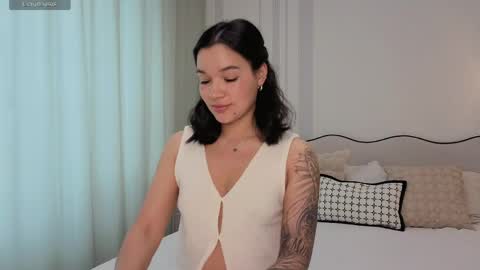 lolly_turner online show from May 12, 4:09 am