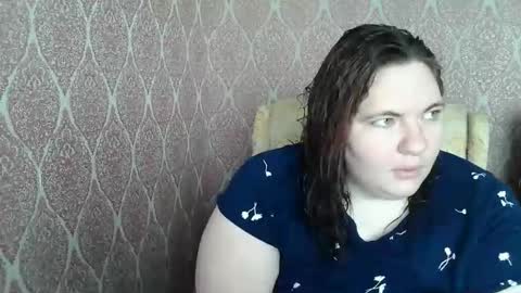 Snapshot of lollynomeltyx chatting on April 13, 5:24 am LollyNomeltyX online show from April 13, 5:24 am