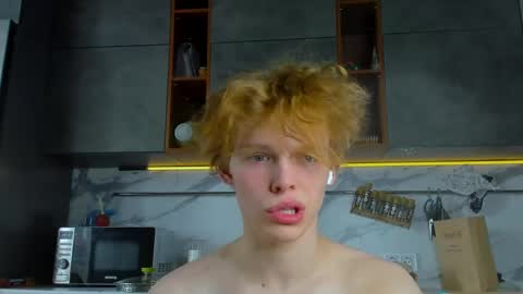 Nelis online show from May 3, 8:42 am