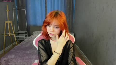 Snapshot of loly_cuttie chatting on March 28, 2:44 am Loly online show from March 28, 2:44 am