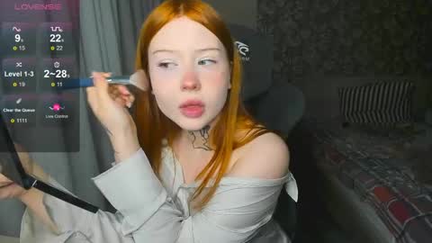 lona online show from April 29, 6:25 pm