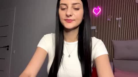 Snapshot of lonapalacio chatting on July 7, 6:47 am Tina online show from July 7, 6:47 am