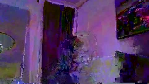 londbihung online show from September 19, 7:47 pm