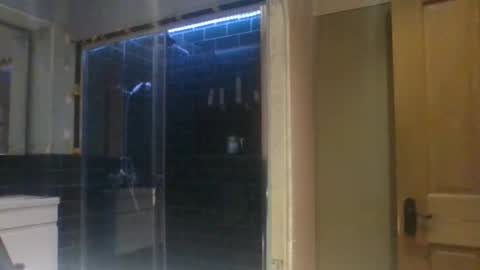Snapshot of london_boy_35 chatting on March 15, 10:38 pm hey you online show from March 15, 10:38 pm