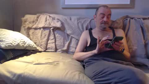 Snapshot of london_lad_101 chatting on February 3, 11:04 am london_lad_101 online show from February 3, 11:04 am