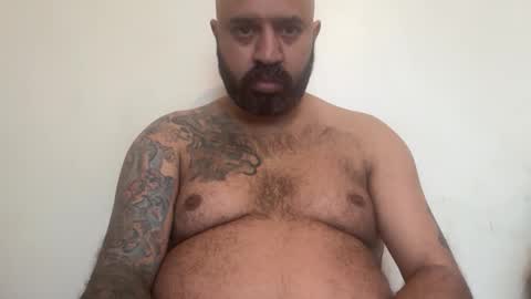 Snapshot of london_lad_101 chatting on February 5, 10:42 am london_lad_101 online show from February 5, 10:42 am