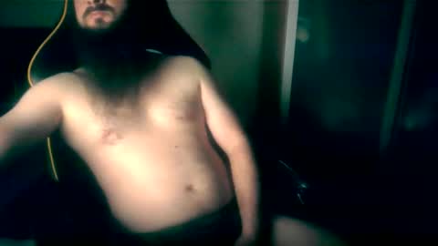 Snapshot of london_man1988 chatting on April 8, 7:03 pm london_man1988 online show from April 8, 7:03 pm
