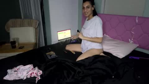 LONDYN online show from November 19, 12:10 am