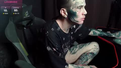 Chris online show from November 3, 12:28 pm