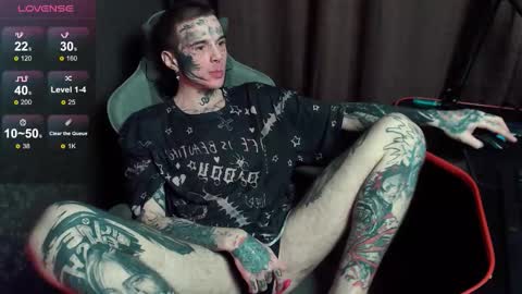 Chris online show from November 14, 4:17 pm