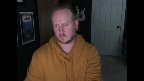 Snapshot of lone_string chatting on March 6, 10:15 pm Lone online show from March 6, 10:15 pm