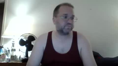 Snapshot of lonelyman91775 chatting on April 19, 4:12 am Lonely Man online show from April 19, 4:12 am