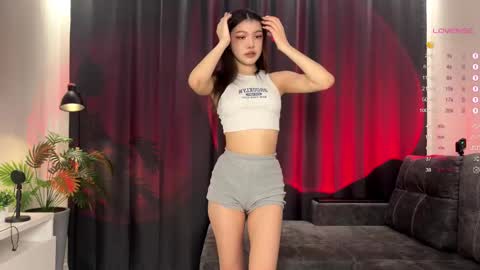 Snapshot of loney__tunes chatting on October 10, 4:17 pm Shy EvaStreams are everyday 9 AM - 3 PM GMT 3 online show from October 10, 4:17 pm