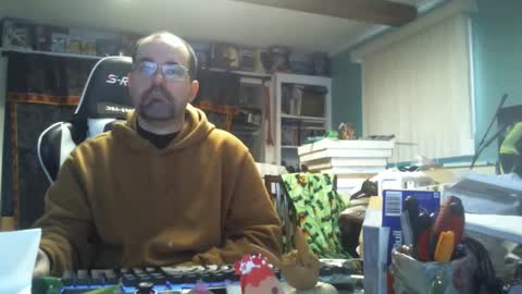 Snapshot of longandcut99 chatting on March 27, 2:06 pm longandcut99 online show from March 27, 2:06 pm