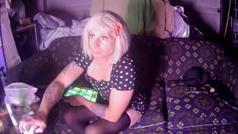 longbeachcd69 online show from November 7, 9:42 am