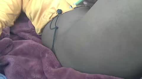 Snapshot of longlip30 chatting on September 11, 10:26 am Longlip30 online show from September 11, 10:26 am