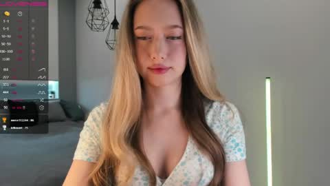 Snapshot of longoriaeva chatting on March 20, 2:33 pm Eva online show from March 20, 2:33 pm