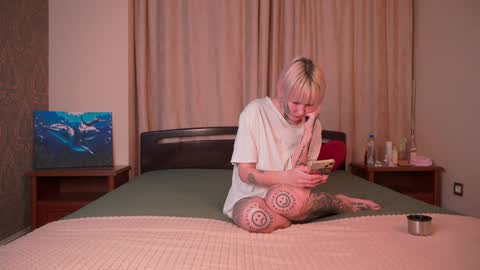  Adele Ellie and Lou   Sally Dana and Bonnie online show from November 26, 2:07 pm