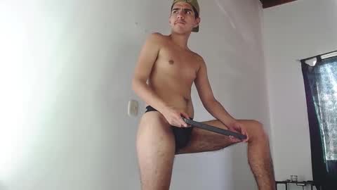 Snapshot of looki_16 chatting on January 14, 3:26 pm looki 16 online show from January 14, 3:26 pm