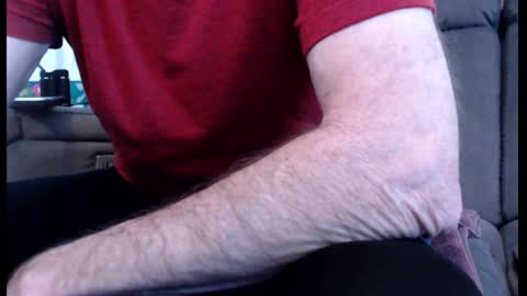 looking469 online show from February 23, 4:04 pm