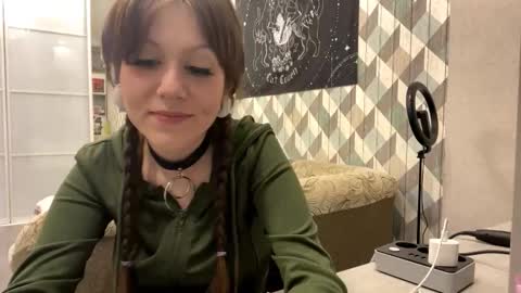 EVA online show from October 12, 6:29 pm