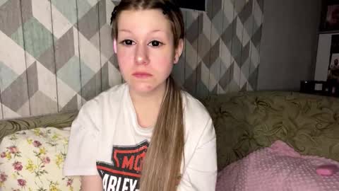 EVA online show from December 1, 6:57 pm