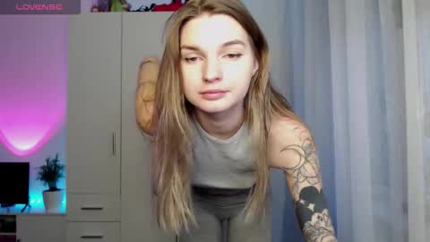 Luna online show from December 2, 11:59 am