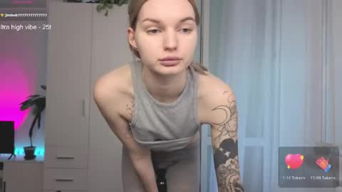 Luna online show from April 18, 4:33 pm