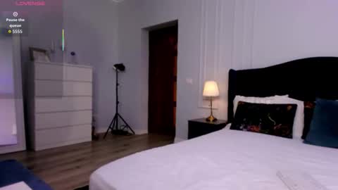  Annie online show from February 17, 12:40 am