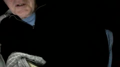 Snapshot of loose565 chatting on December 3, 11:47 pm loose565 online show from December 3, 11:47 pm