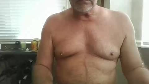 Snapshot of lootzafun chatting on February 13, 8:03 pm lootzafun online show from February 13, 8:03 pm