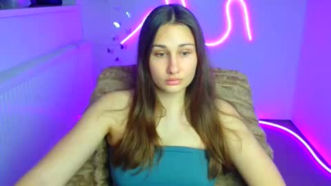 Lora online show from April 18, 5:55 am