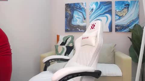 Lora online show from December 15, 8:18 am