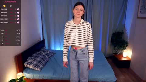 Lora online show from January 17, 5:08 pm