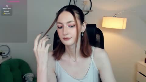 Snapshot of loradimmick chatting on November 20, 10:48 am Lora online show from November 20, 10:48 am