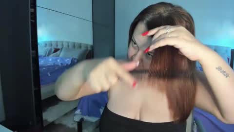 Lora online show from October 11, 9:19 am