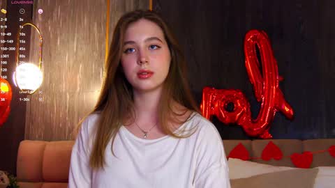 Loraine online show from February 16, 8:55 pm